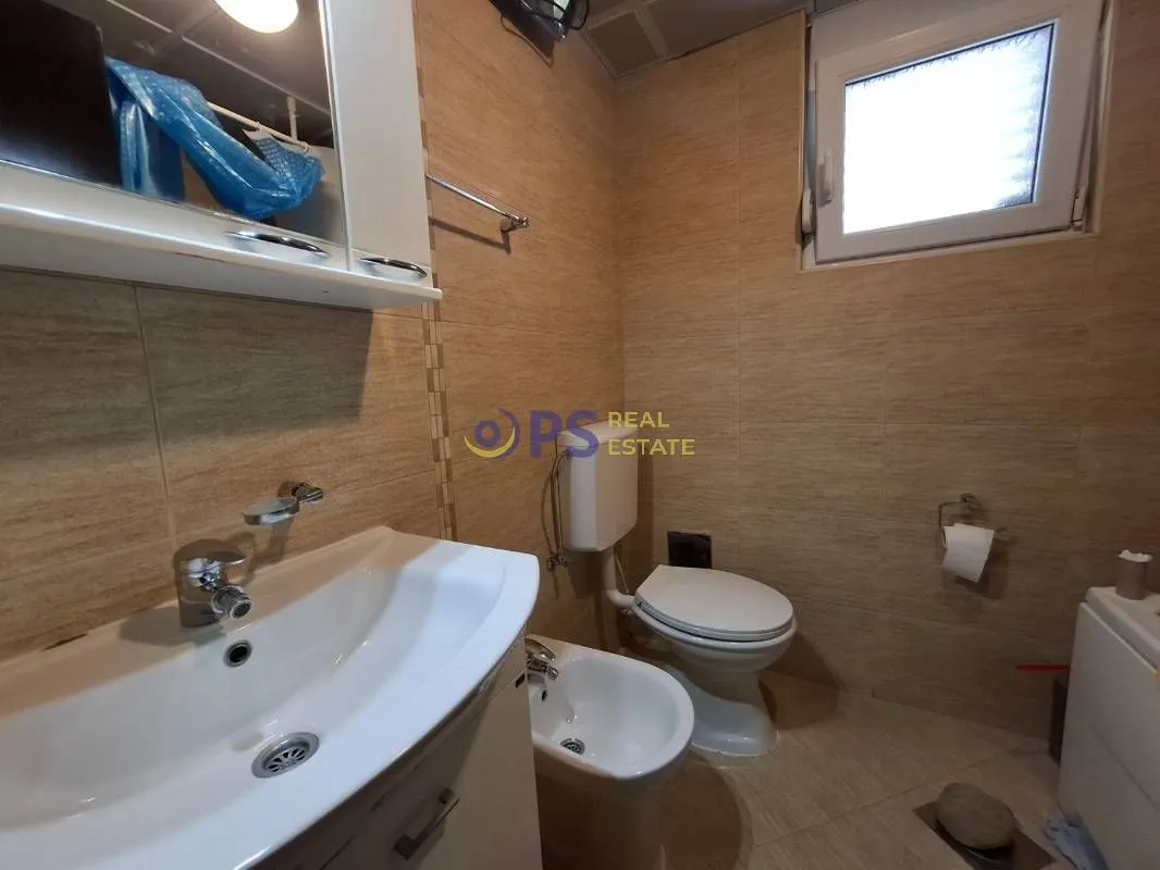 Prodaja, trosoban stan, 77m², Bar, Crna Gora