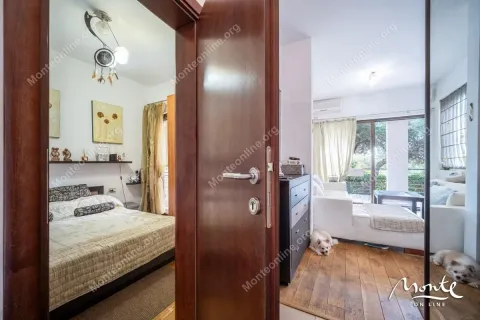 Prodaja, dvosoban stan, 57m², Prijevor, Budva - image 9