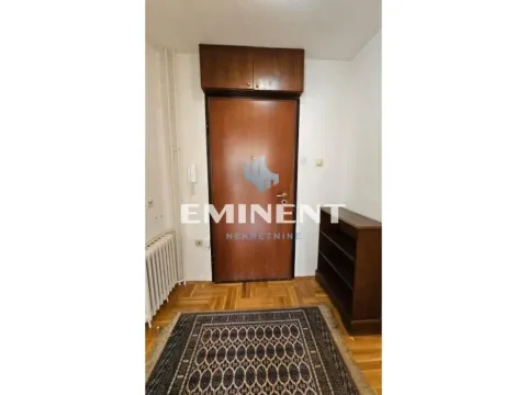 Izdavanje, trosoban stan, 83m², Vračar Hram, Vračar Sve Podlokacije - image 20