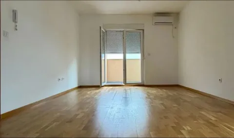 Prodaja, dvosoban stan, 73m², Tuški Put, Podgorica - image 5