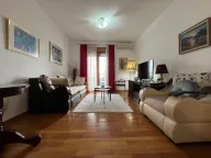 Izdavanje, trosoban stan, 90m², Preko Morače, Podgorica - image 2