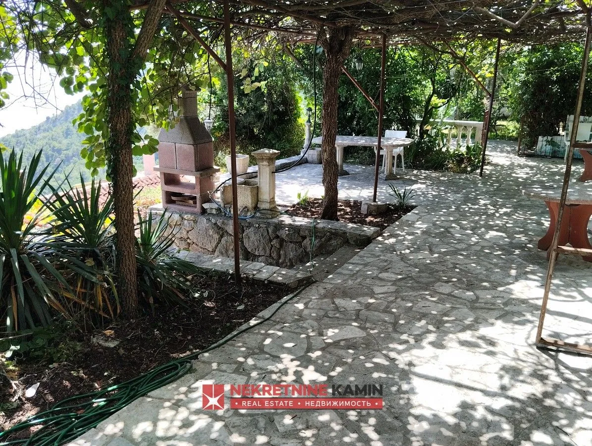 Sale, house, 210m², Markovići, Budva