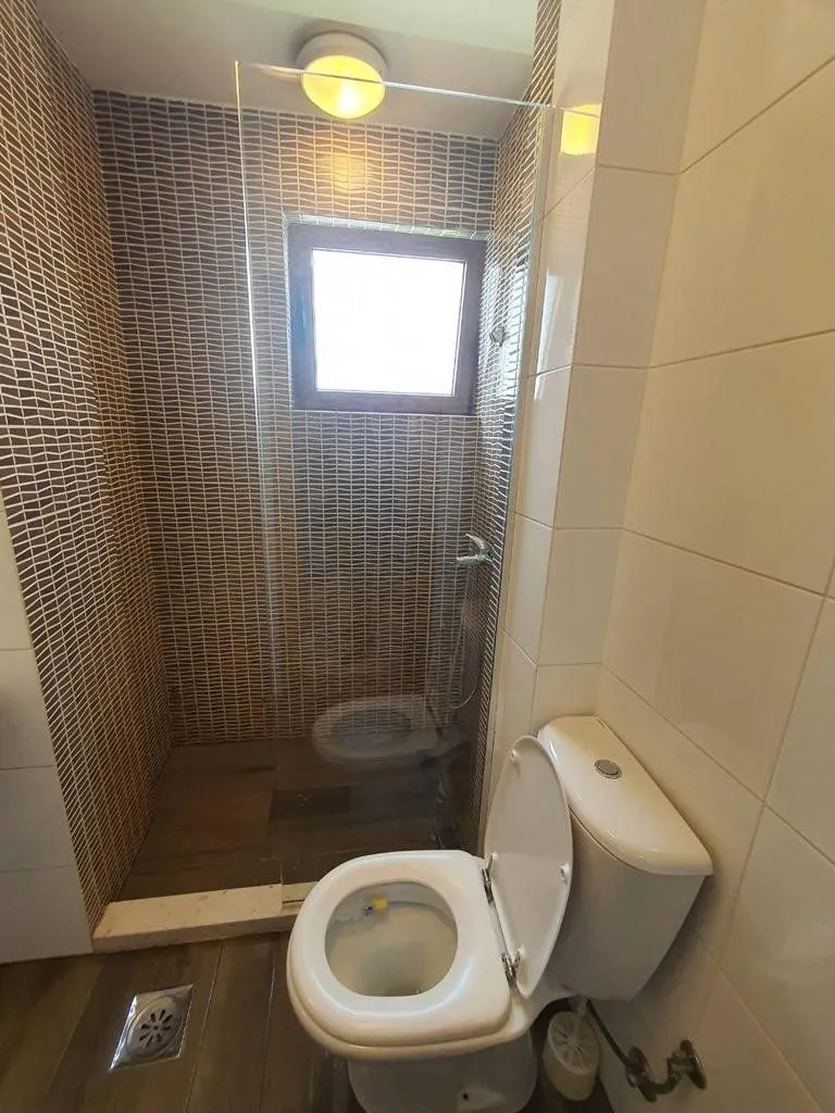 Izdavanje, jednosoban stan, 37m², Blok 6, Podgorica