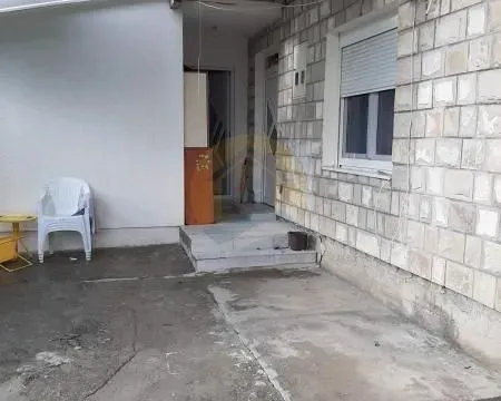 Prodaja, dvosoban stan, 72m², Centar, Tivat - image 2