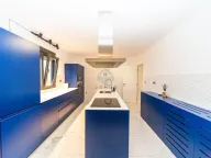 Rent, house, 220m², Podgorica, Crna Gora - image 17