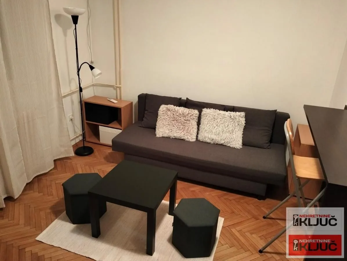 Izdavanje, garsonjera, 29m², Sajmište, Novi Sad