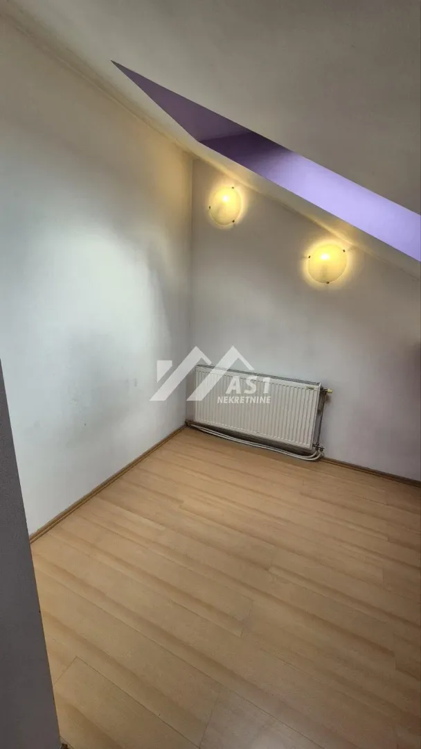 Prodaja, trosoban stan, 92m², Detelinara, Novi Sad Sve Podlokacije