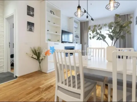 Rent, two bedroom apartment, 43m², Južni Bulevar, Vračar Sve Podlokacije - image 8