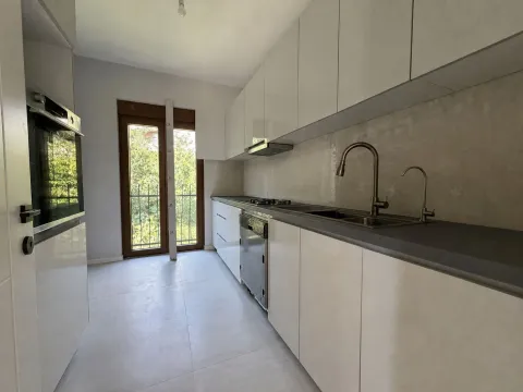Sale, two bedroom apartment, 104m², Bečići, Budva - image 10