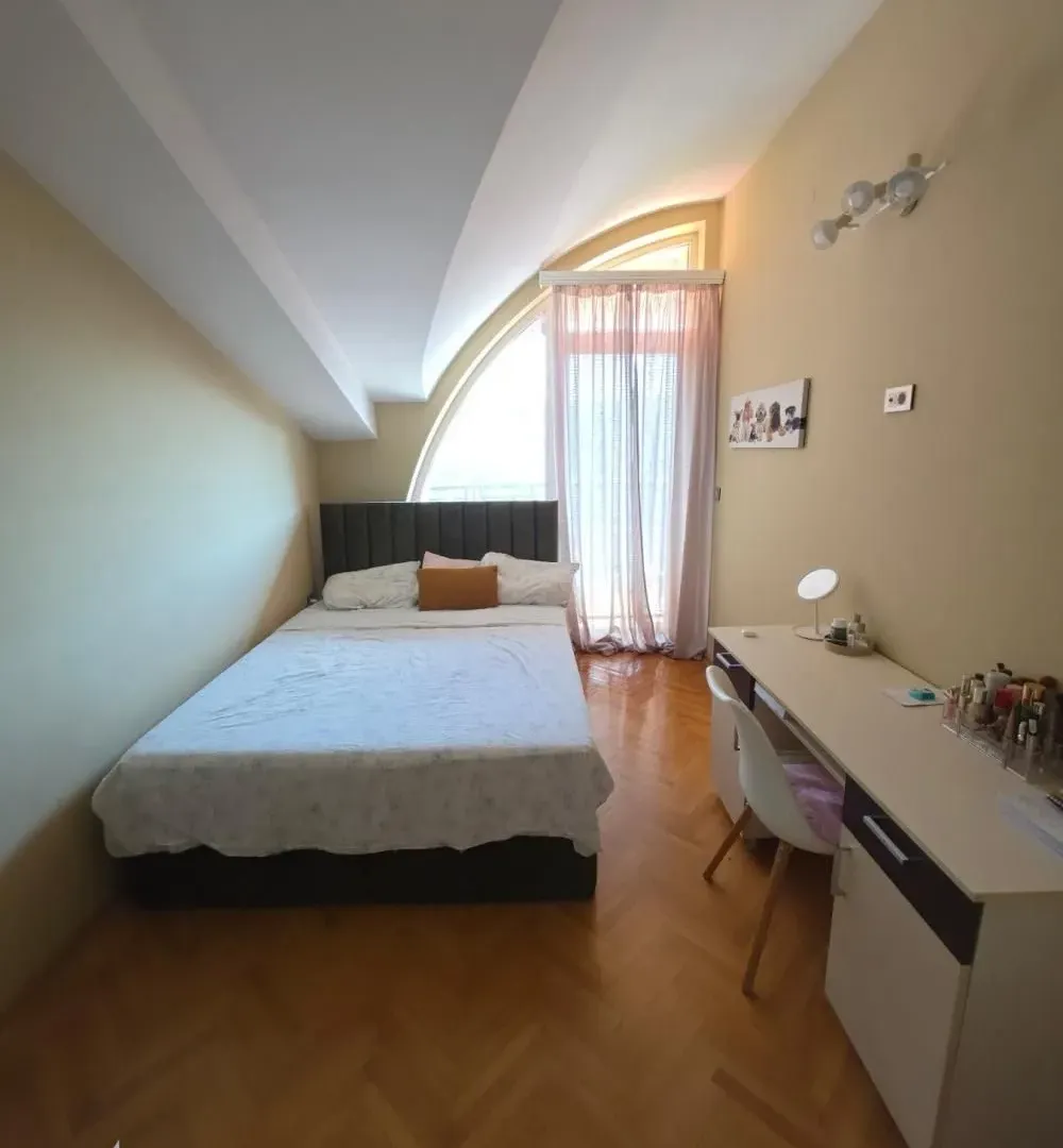 Prodaja, četvorosoban stan, 163m², Uciteljsko Naselje, Zvezdara Sve Podlokacije