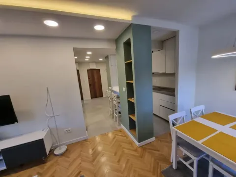 Rent, apartment, 76m², Tivat, Crna Gora - image 4