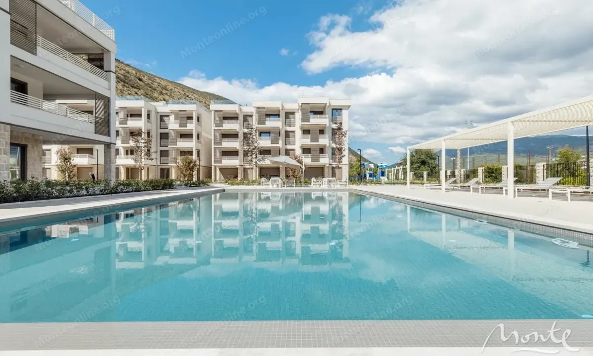 Prodaja, jednosoban stan, 65m², Herceg Novi, Crna Gora