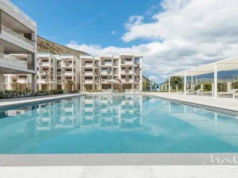 Prodaja, jednosoban stan, 65m², Herceg Novi, Crna Gora - image 1