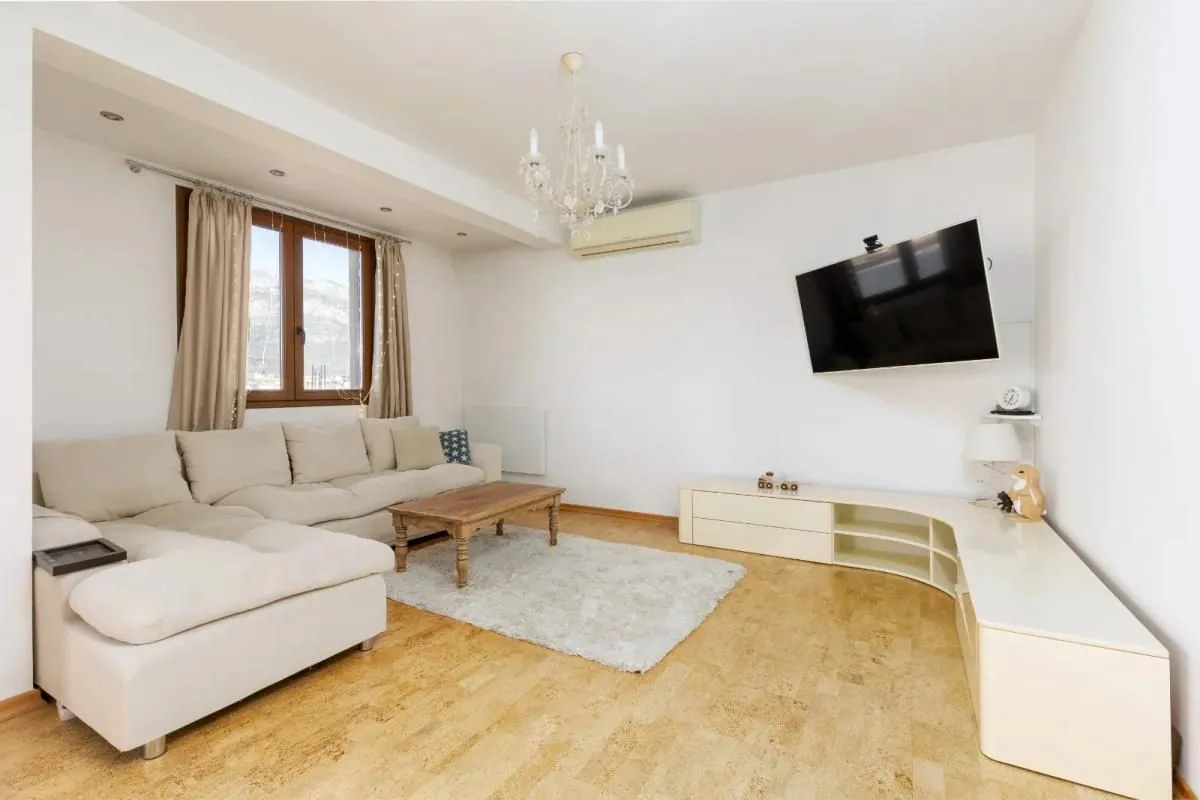 Sale, house, 221m², Bjeliši, Bar
