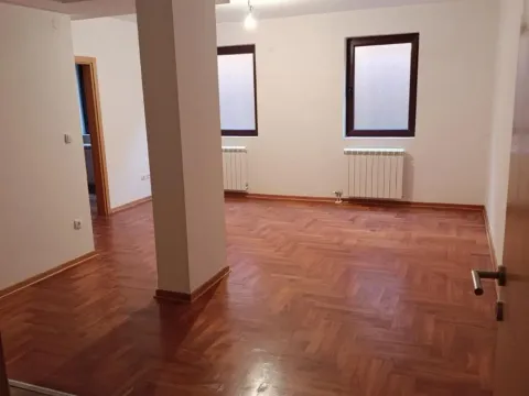 Sale, two bedroom apartment, 56m², Crveni Krst, Beograd - image 2