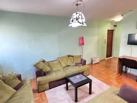 Izdavanje, jednosoban stan, 38m², Blok 5, Podgorica - image 5