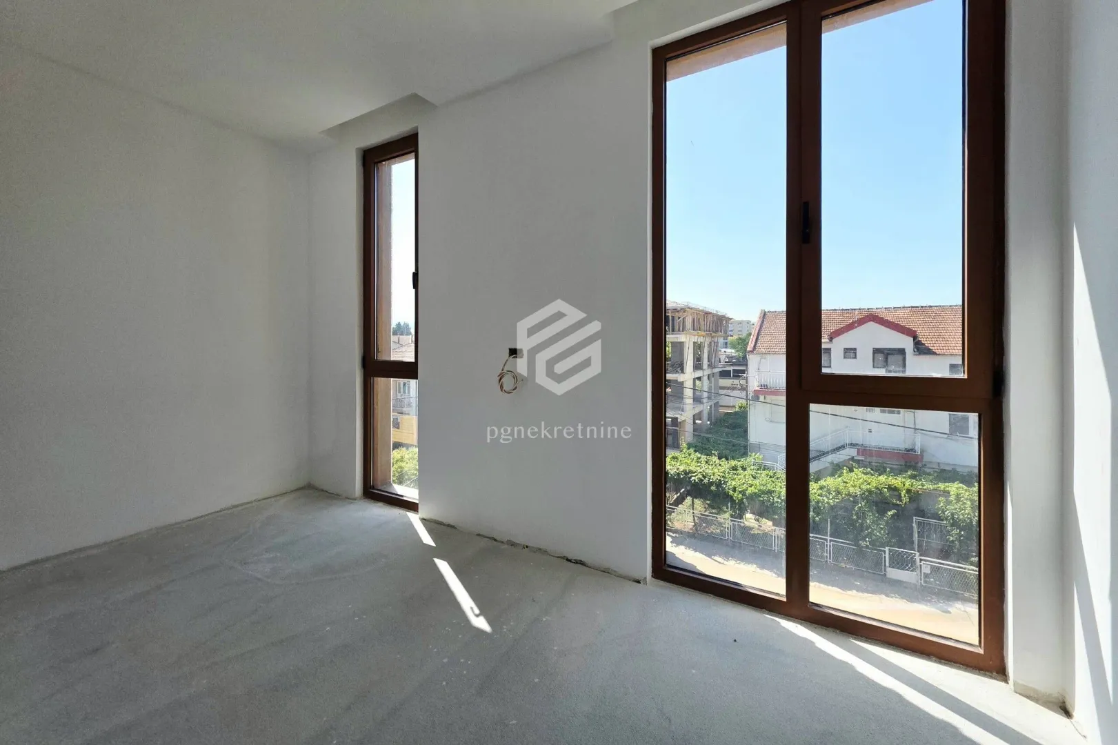 Prodaja, dvosoban stan, 67m², Konik, Podgorica