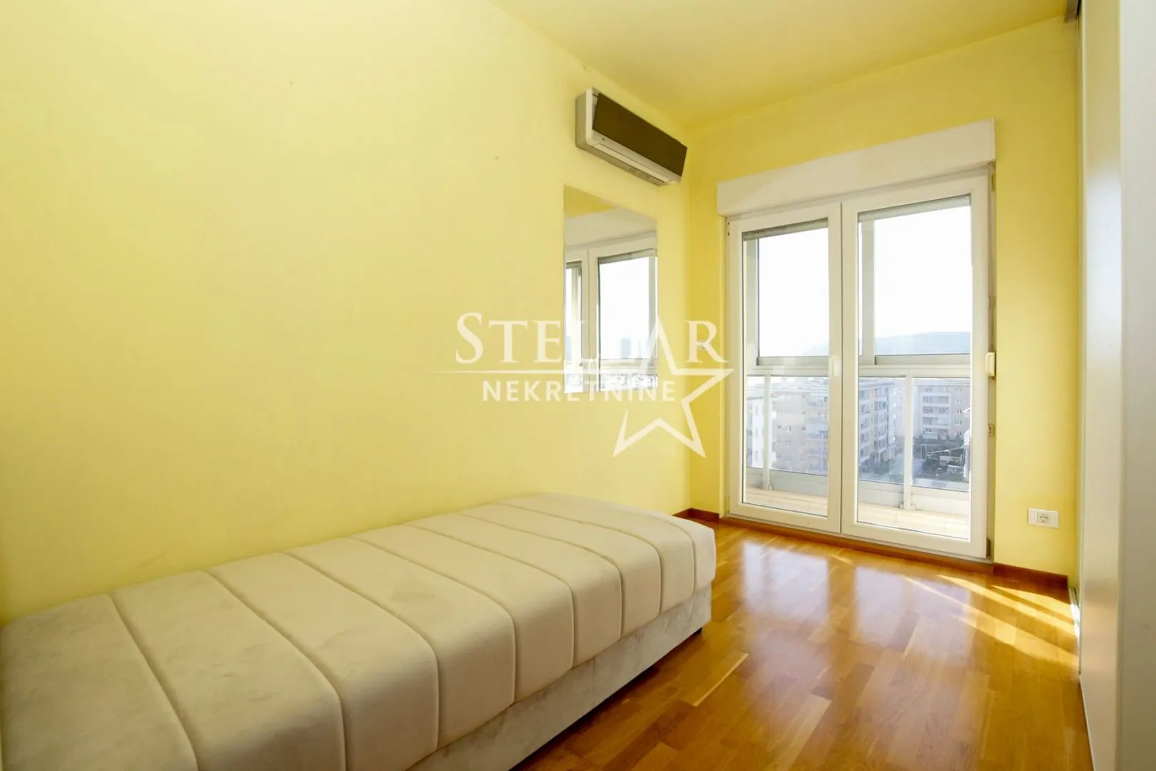 Rent, two bedroom apartment, 68m², City Kvart, Podgorica