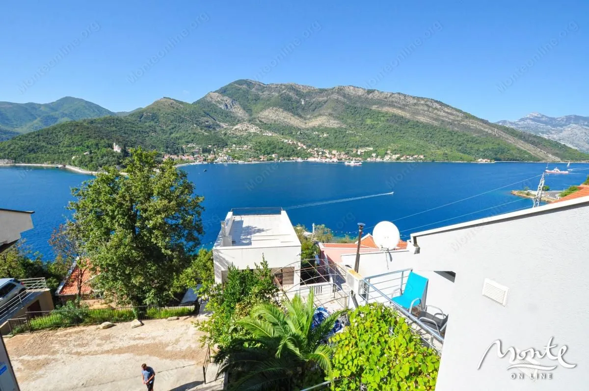 Prodaja, kuća, 110m², Lepetani, Tivat