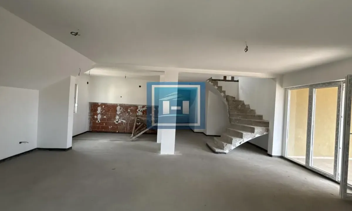 Sale, apartment, 222m², Centar, Jagodina