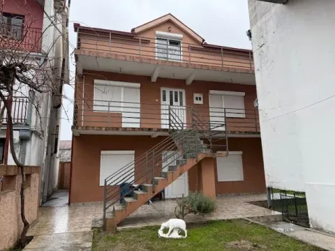 Rent, two bedroom apartment, 55m², Zlatica, Podgorica - image 11