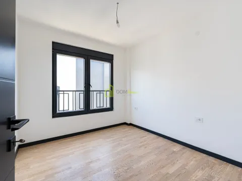 Prodaja, trosoban stan, 102m², Gorica C, Podgorica - image 10