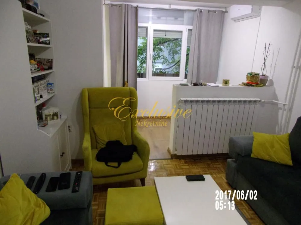 Prodaja, trosoban stan, 72m², Čukarica, Beograd