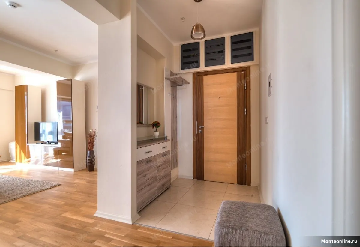 Sale, three bedroom apartment, 104m², Bečići, Budva