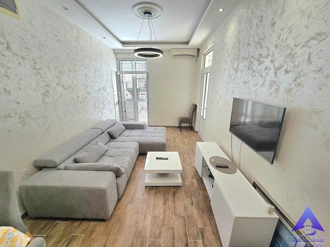 Prodaja, dvosoban stan, 62m², Golubovina, Budva