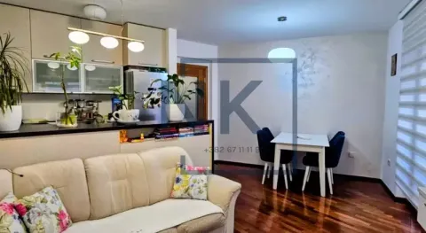 Prodaja, dvosoban stan, 56m², Stari Aerodrom, Podgorica - image 2
