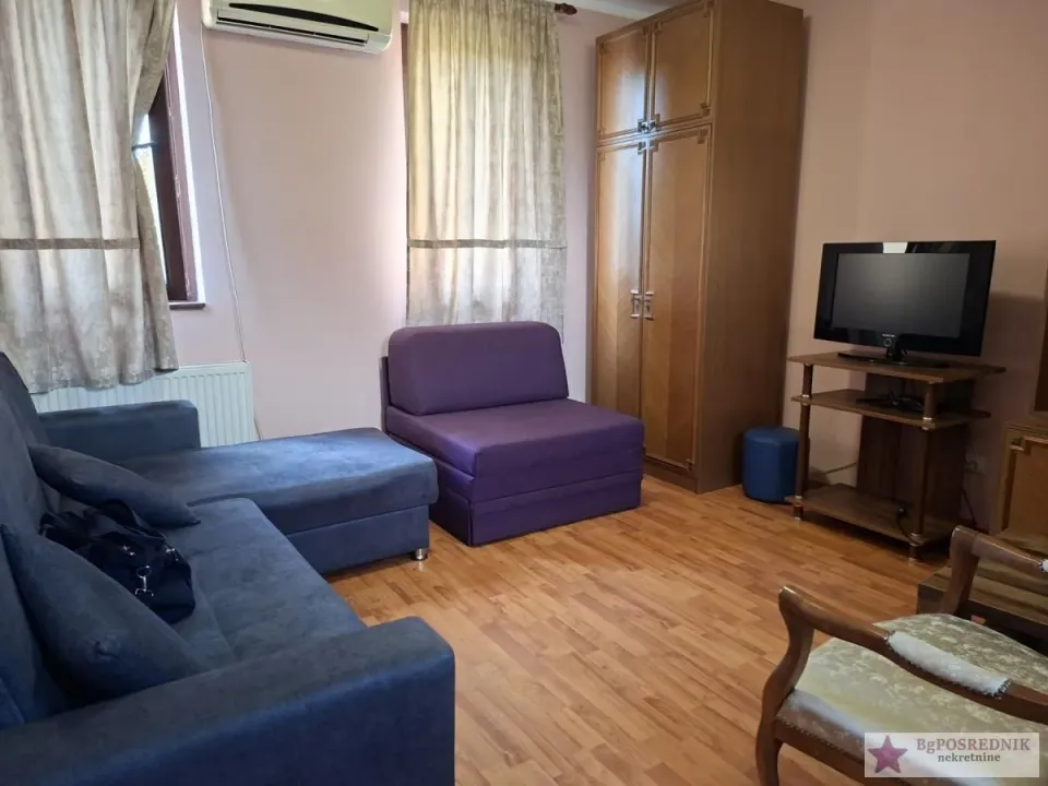 Izdavanje, jednosoban stan, 45m², Borča 1, Borča Sve Podlokacije