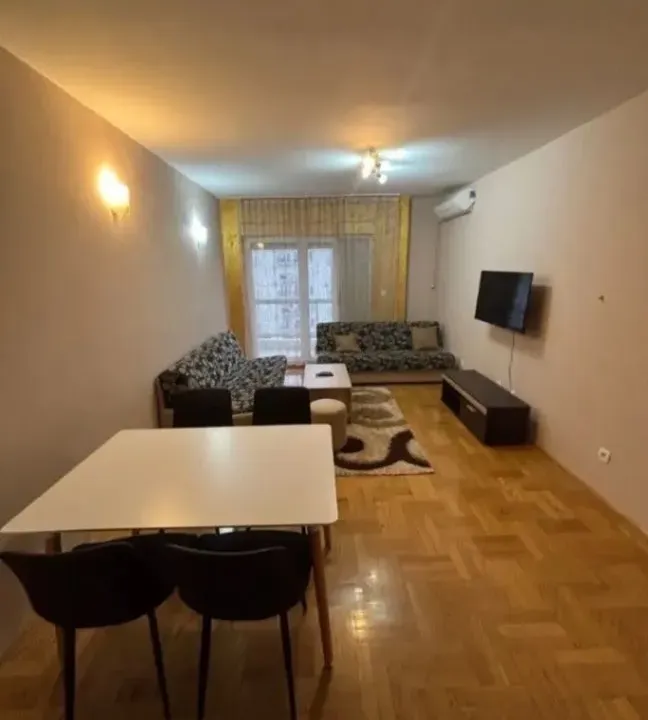 Izdavanje, jednosoban stan, 45m², Stari Aerodrom, Podgorica