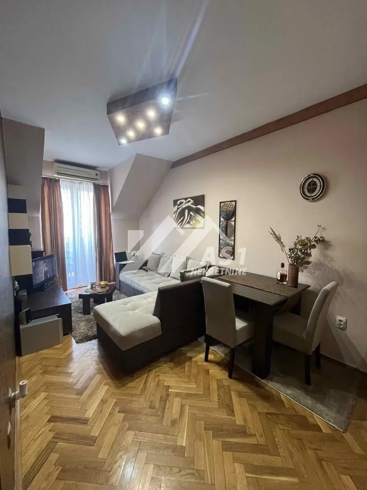 Izdavanje, dvosoban stan, 60m², Nova Detelinara, Novi Sad Sve Podlokacije