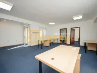 Izdavanje, poslovni prostor, 1000m², Centar, Podgorica - image 32