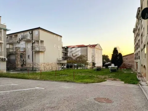 Rent, office space, 406m², Petrovac, Budva - image 16