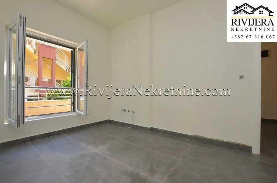 Prodaja, dvosoban stan, 74m², Đenovići, Herceg Novi