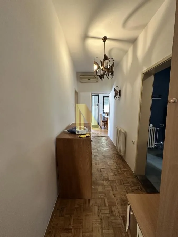 Prodaja, kuća, 366m², Sajmište, Novi Sad
