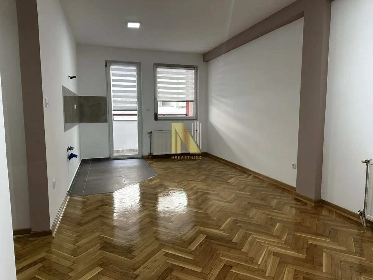 Prodaja, dvosoban stan, 40m², Grbavica, Novi Sad Sve Podlokacije