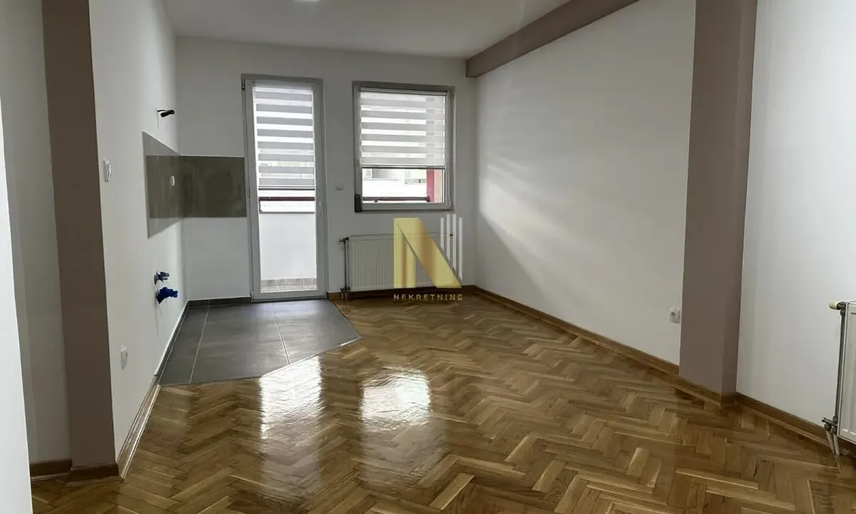 Prodaja, dvosoban stan, 40m², Grbavica, Novi Sad Sve Podlokacije