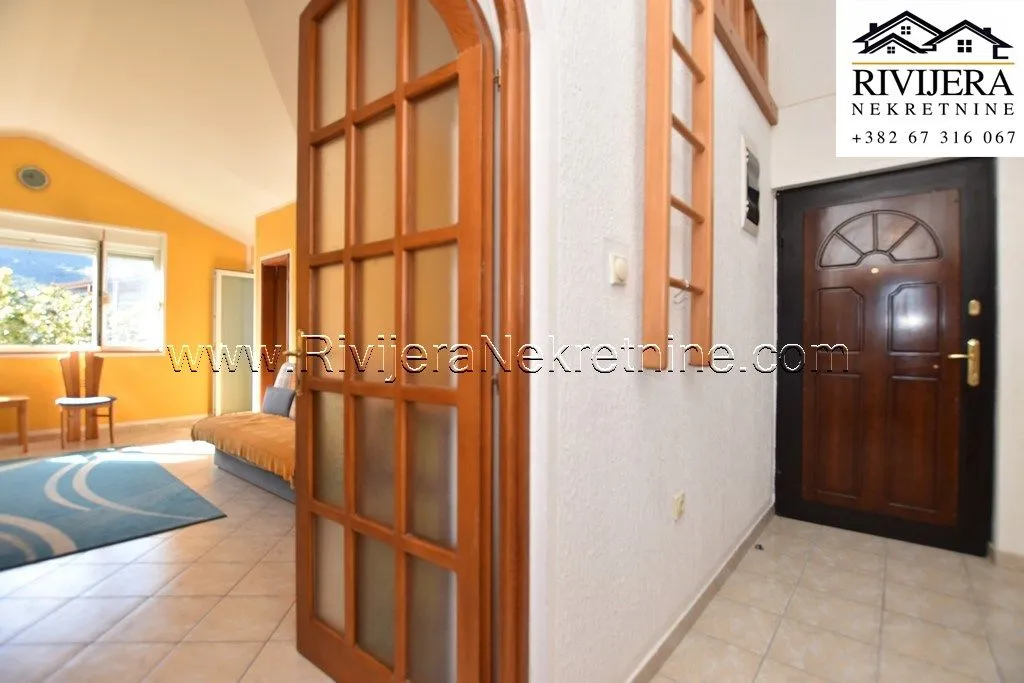 Prodaja, dvosoban stan, 70m², Đenovići, Herceg Novi