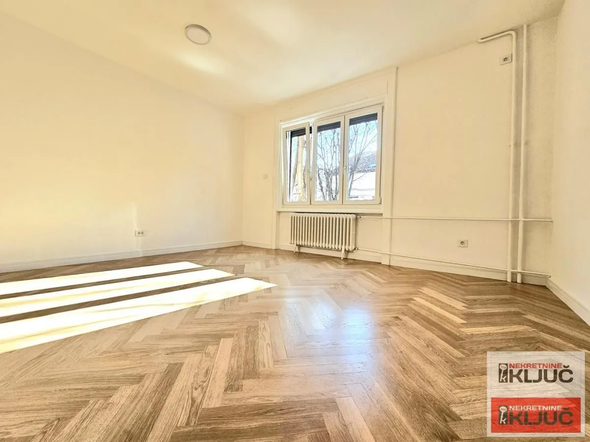 Sale, three bedroom apartment, 85m², Centar, Novi Sad