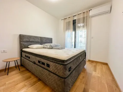Izdavanje, jednosoban stan, 46m², New City, Podgorica - image 7