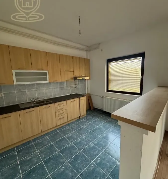 Prodaja, kuća, 270m², Jajinci, Voždovac Sve Podlokacije