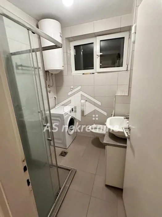 Prodaja, dvosoban stan, 52m², Južni Bulevar, Vračar Sve Podlokacije