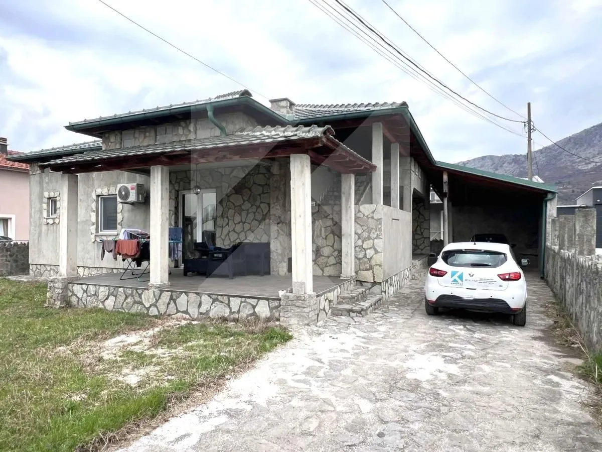 Izdavanje, kuća, 137m², Murtovina, Podgorica