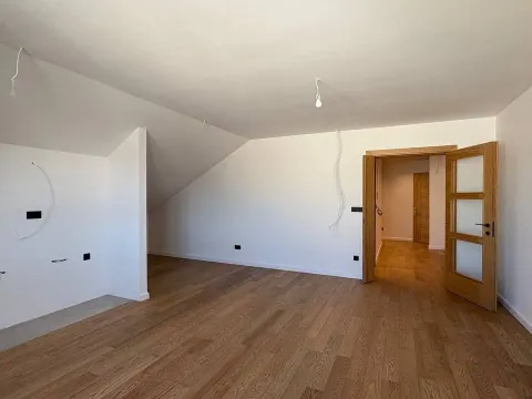 Prodaja, trosoban stan, 101m², Tivat, Crna Gora - image 10