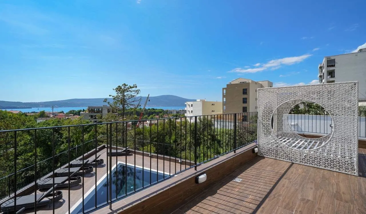 Prodaja, dvosoban stan, 66m², Tivat, Crna Gora