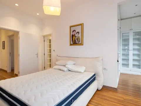 Izdavanje, trosoban stan, 118m², Preko Morače, Podgorica - image 8