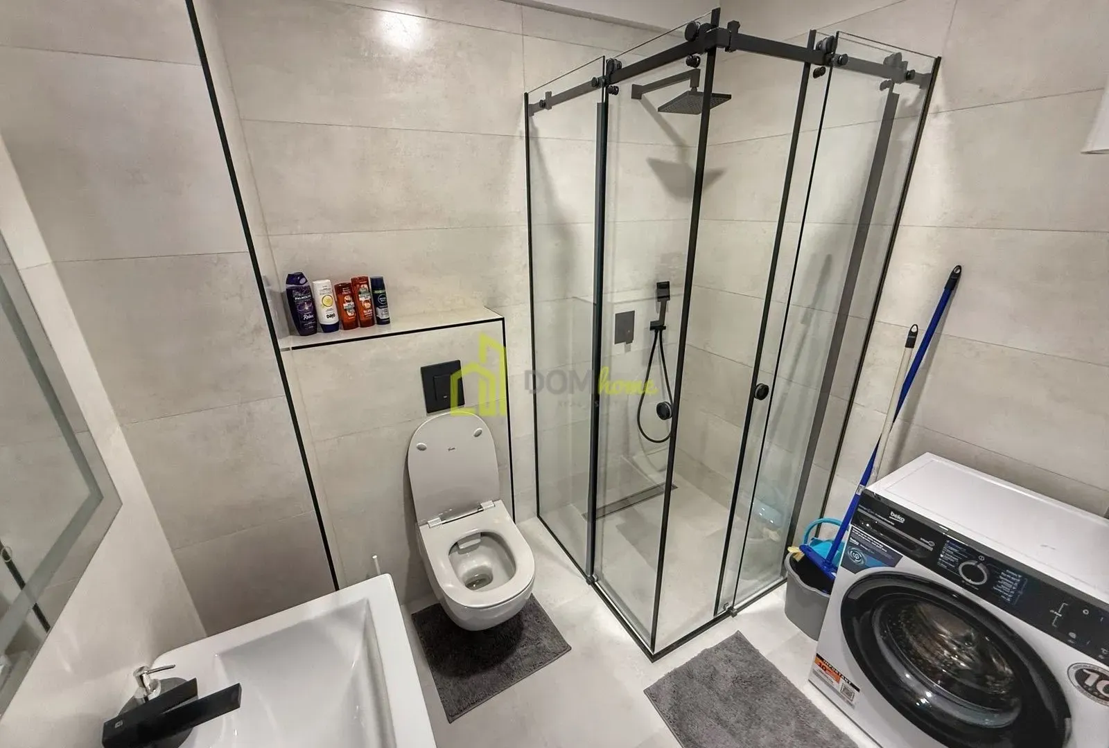 Izdavanje, dvosoban stan, 67m², Bečići, Budva