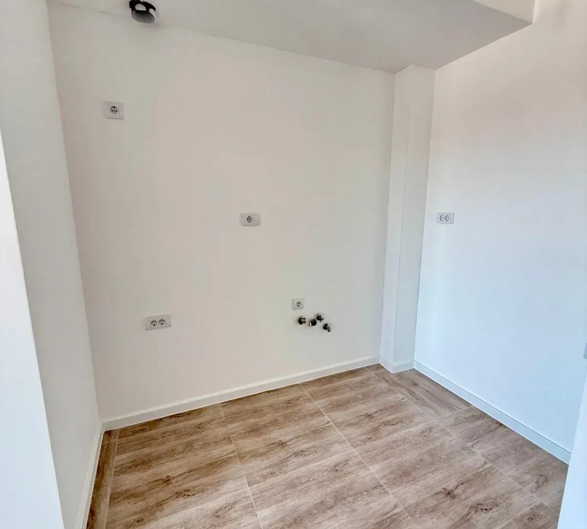 Rent, one bedroom apartment, 28m², Šušanj, Bar